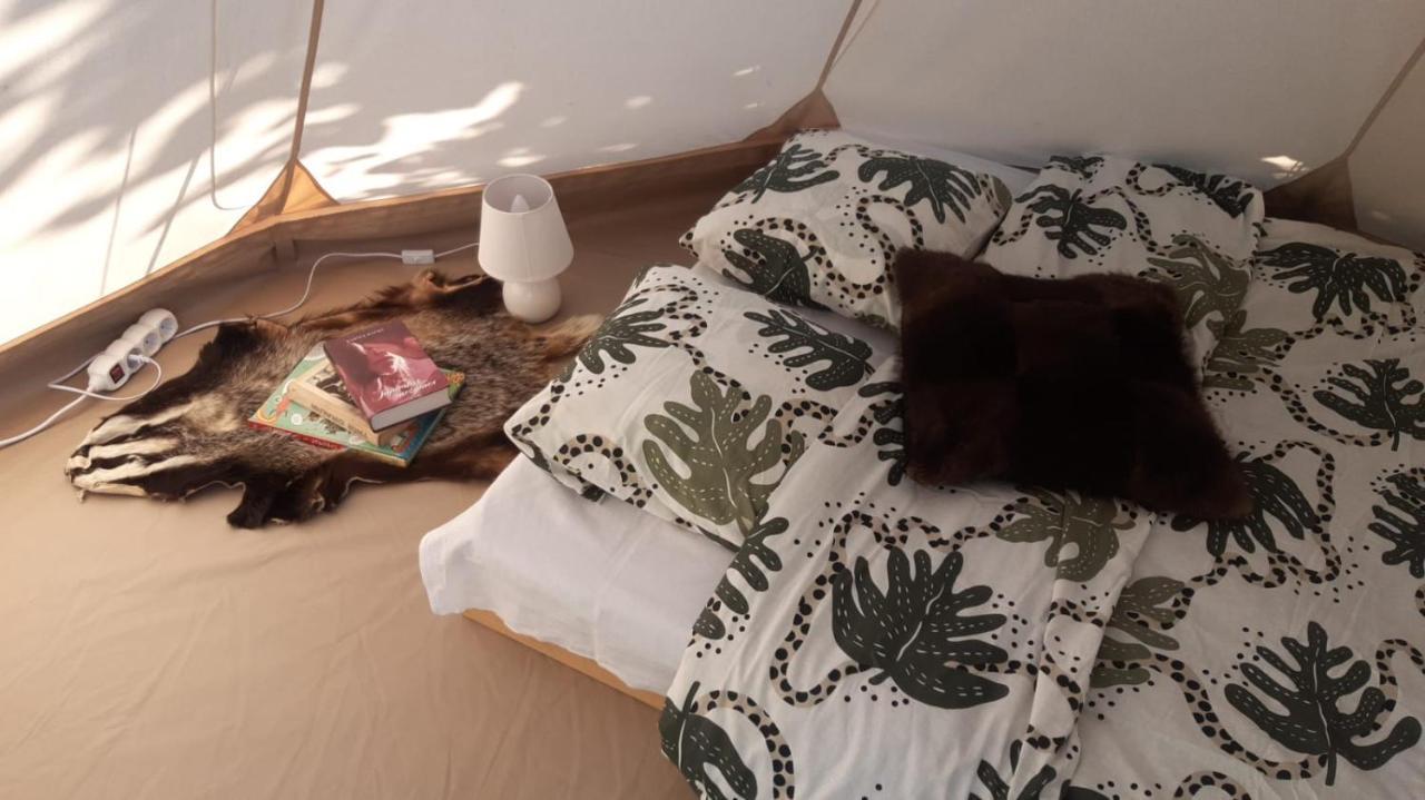 Glamping Fluffy Horns - Glempings Pukainie Ragi Hotel Plienciems Luaran gambar